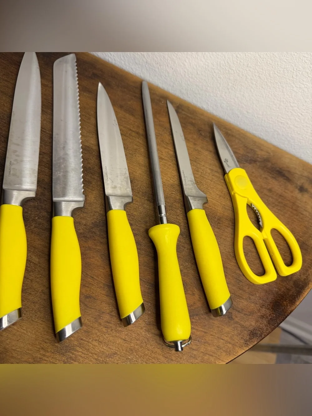 VTG Fiesta Knife Set Yellow Color Complete 10 Pieces in Wood Block Sunflower